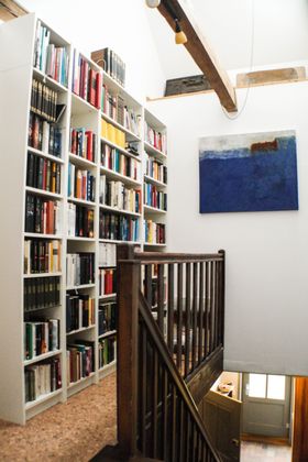 Treppenaufgang zu den Ferienwohnungen.